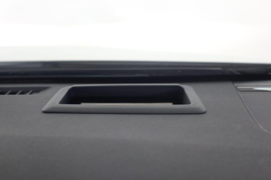 Used Toyota Prius 2019 for sale - 77172122: Photo 50