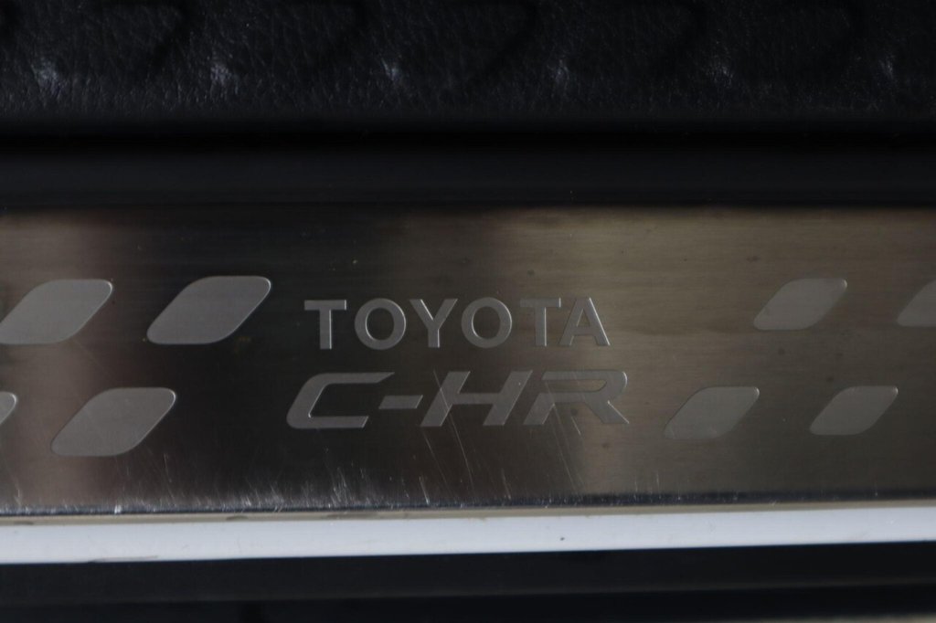 Used Toyota C-HR 2023 for sale - 77288106: Photo 47
