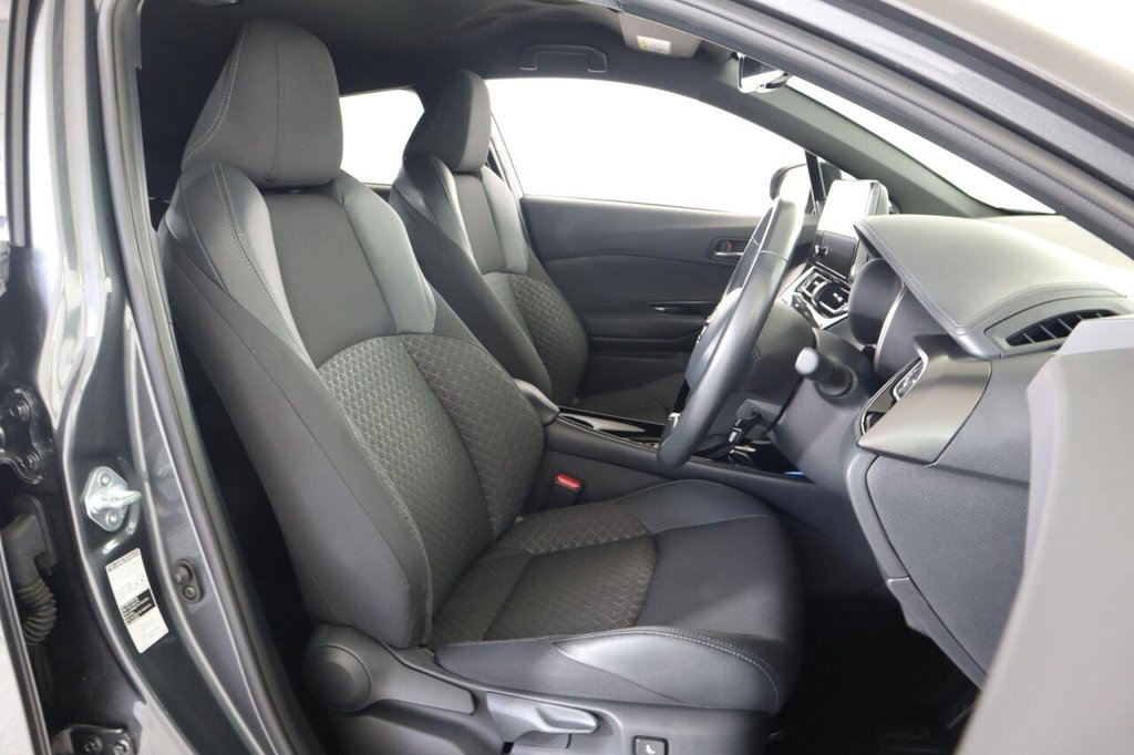 Used Toyota C-HR 2022 for sale - 76386439: Photo 13