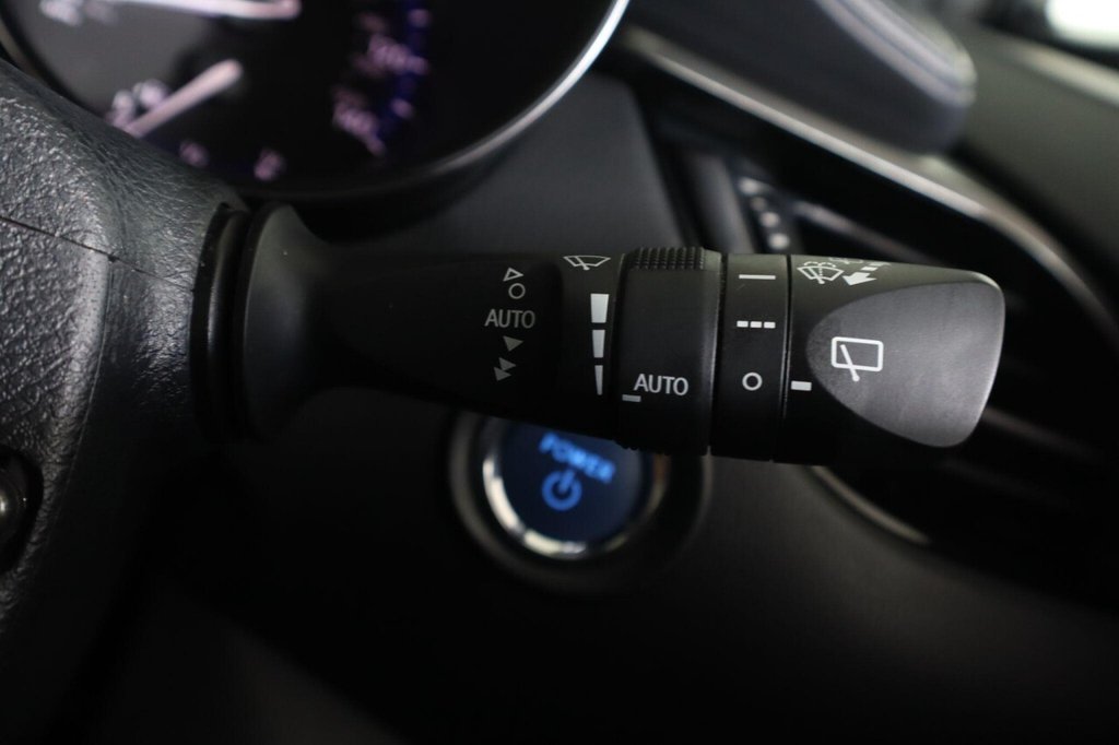 Used Toyota C-HR 2022 for sale - 76386439: Photo 18