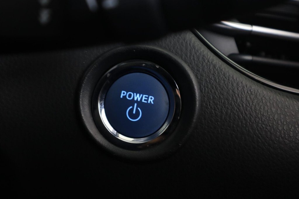 Used Toyota C-HR 2022 for sale - 76386439: Photo 19