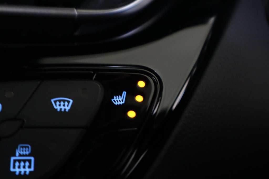 Used Toyota C-HR 2022 for sale - 76386439: Photo 20