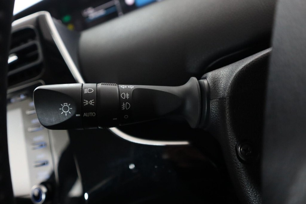 Used Toyota Prius 2022 for sale - 76841463: Photo 44