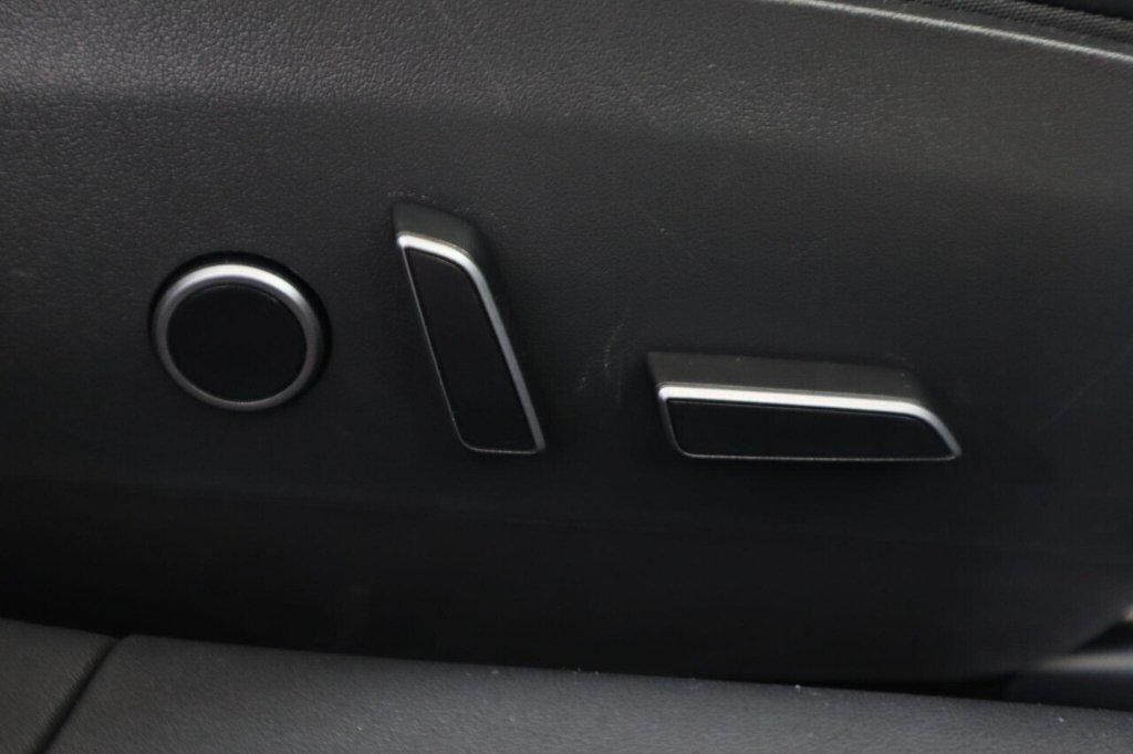 Used Tesla Model 3 2021 for sale - 76768703: Photo 20