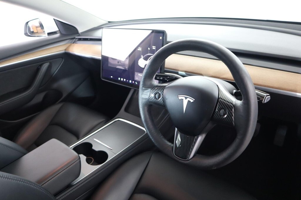 Used Tesla Model 3 2021 for sale - 76768703: Photo 3