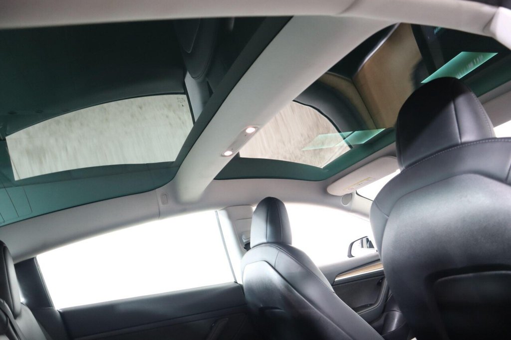 Used Tesla Model 3 2021 for sale - 76768703: Photo 5