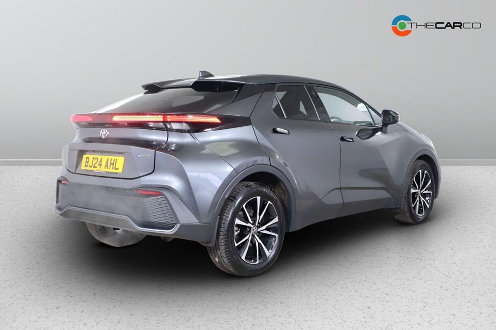 Used Toyota C-HR 2024 for sale - 76368238: Photo 11