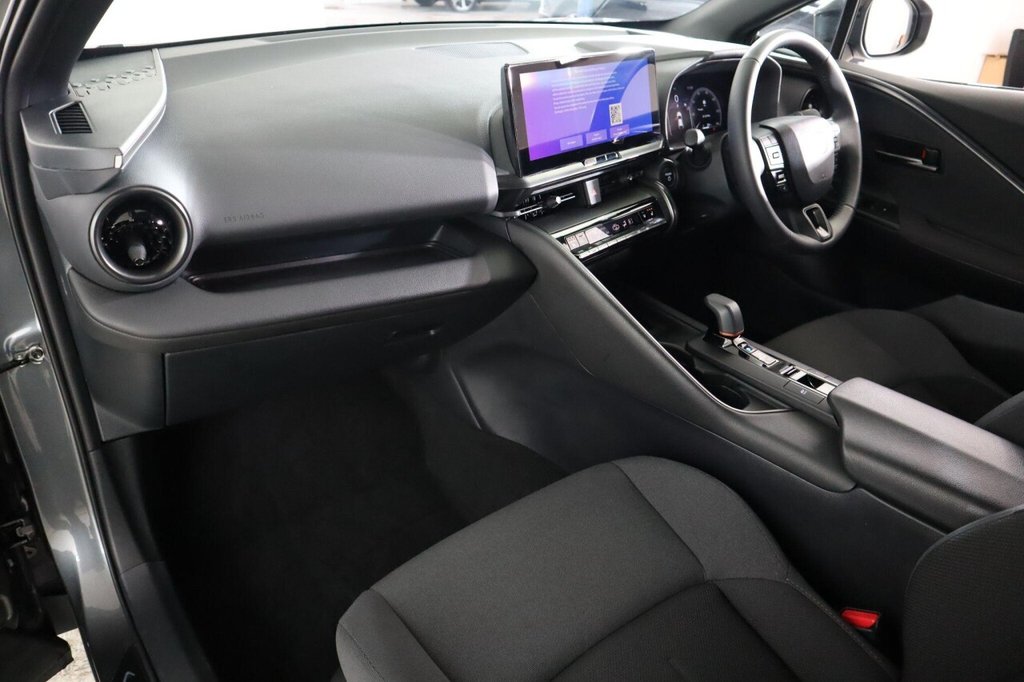 Used Toyota C-HR 2024 for sale - 76368238: Photo 13