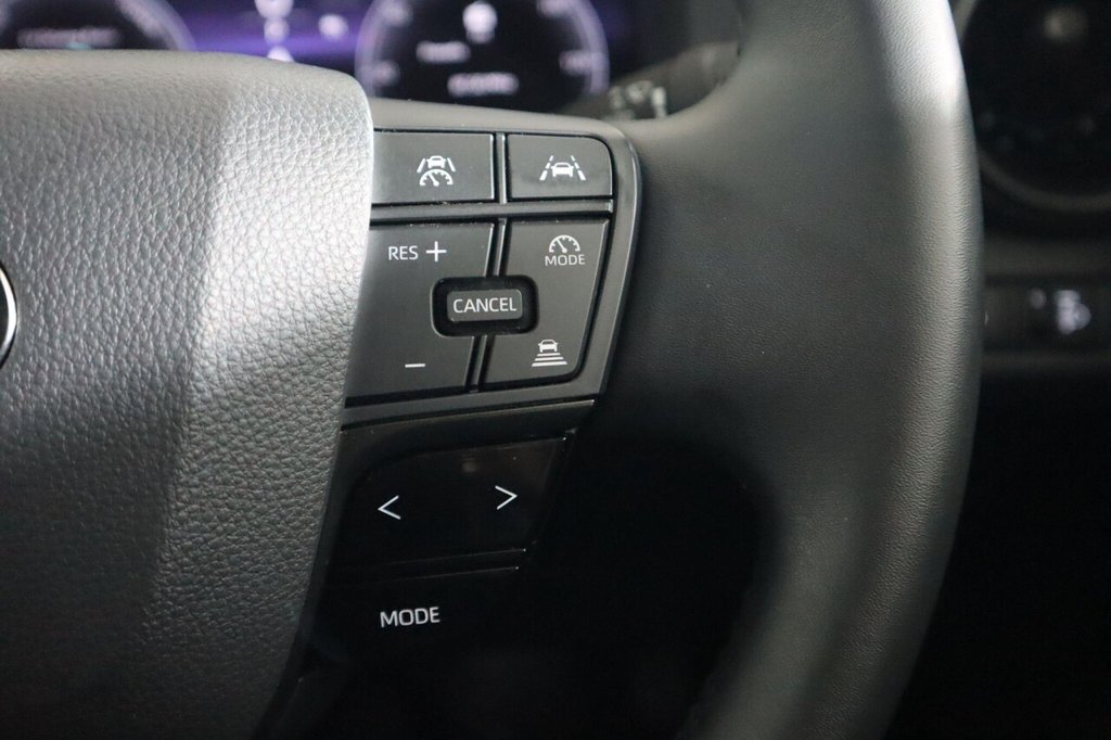 Used Toyota C-HR 2024 for sale - 76368238: Photo 28