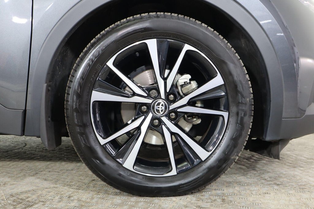 Used Toyota C-HR 2024 for sale - 76368238: Photo 33