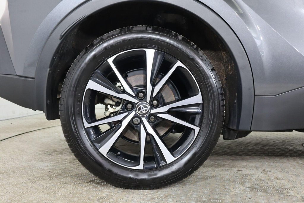 Used Toyota C-HR 2024 for sale - 76368238: Photo 34