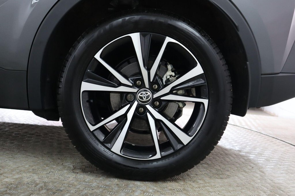 Used Toyota C-HR 2024 for sale - 76368238: Photo 35