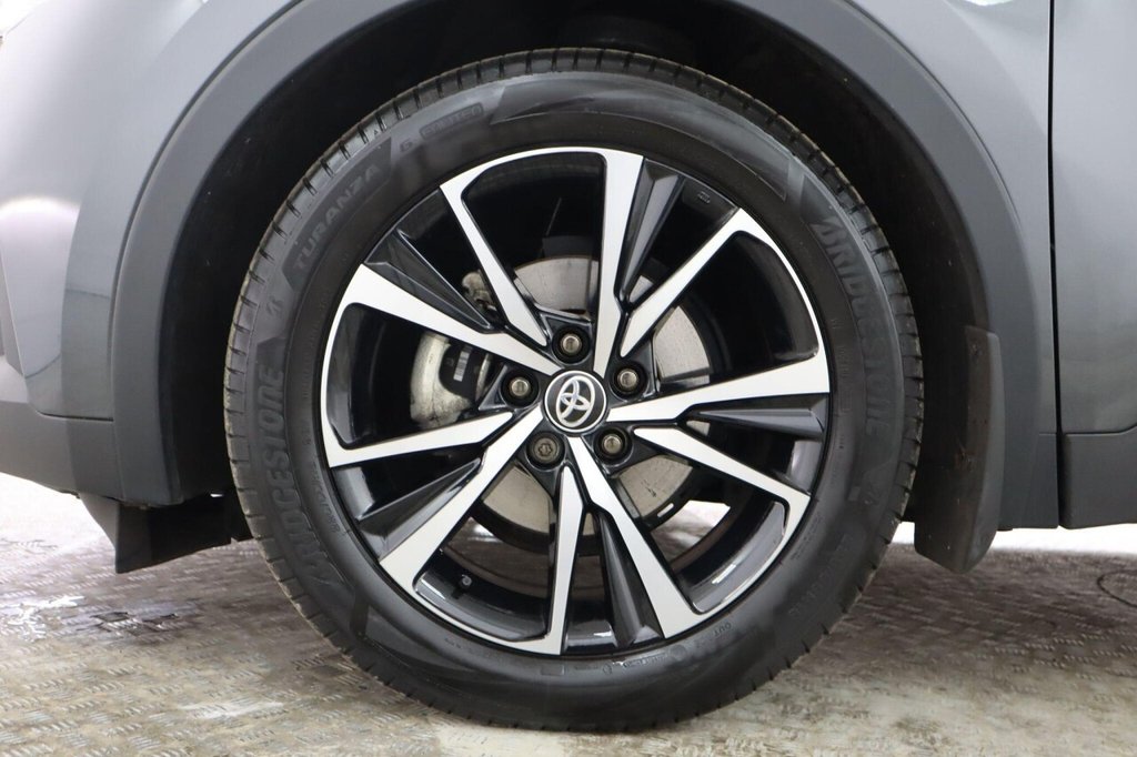 Used Toyota C-HR 2024 for sale - 76368238: Photo 36