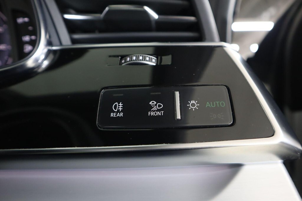 Used Audi Q8 2019 for sale - 76923707: Photo 33