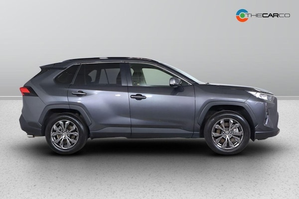 Used Toyota RAV4 2023 for sale - 76210601: Photo 10