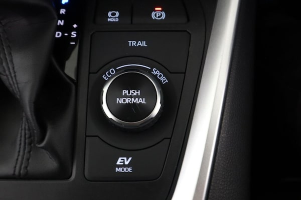 Used Toyota RAV4 2023 for sale - 76210601: Photo 24