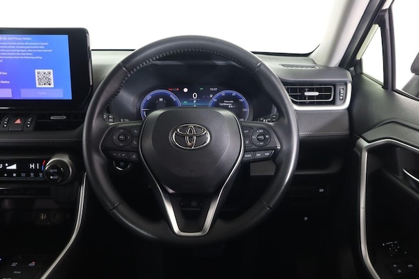 Used Toyota RAV4 2023 for sale - 76210601: Photo 45