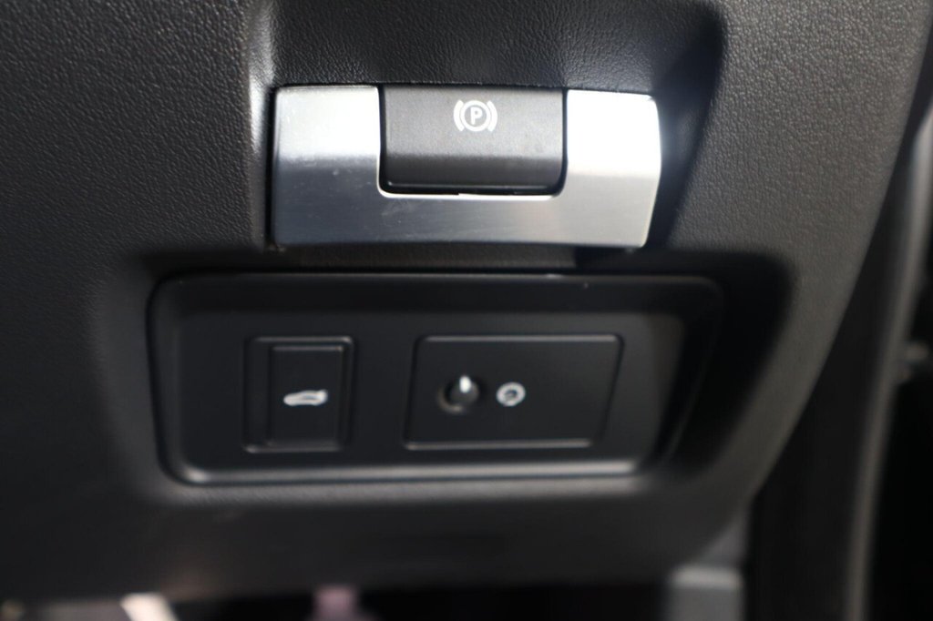 Used Jaguar XE 2019 for sale - 77534656: Photo 27