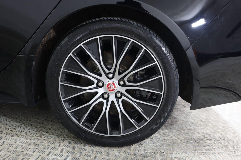 Used Jaguar XE 2019 for sale - 77534656: Photo 34