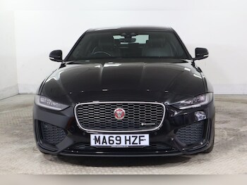 Used Jaguar XE 2019 for sale - 77534656: Photo