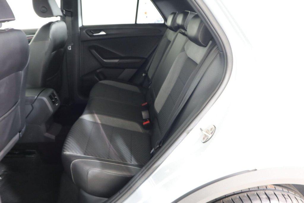Used Volkswagen T-Roc 2019 for sale - 76632567: Photo 16