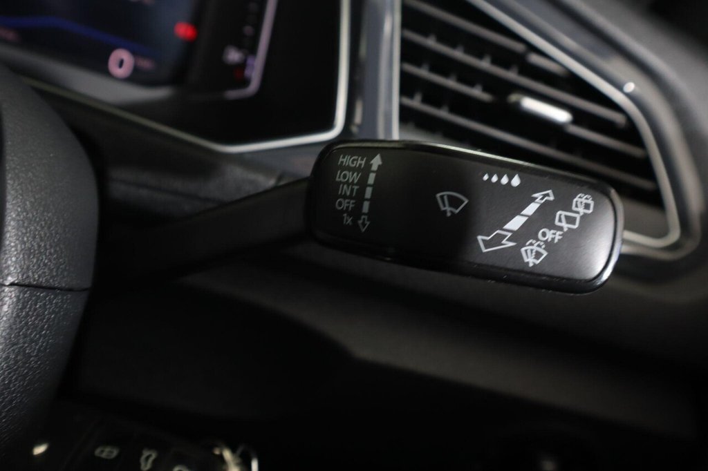 Used Volkswagen T-Roc 2019 for sale - 76632567: Photo 20