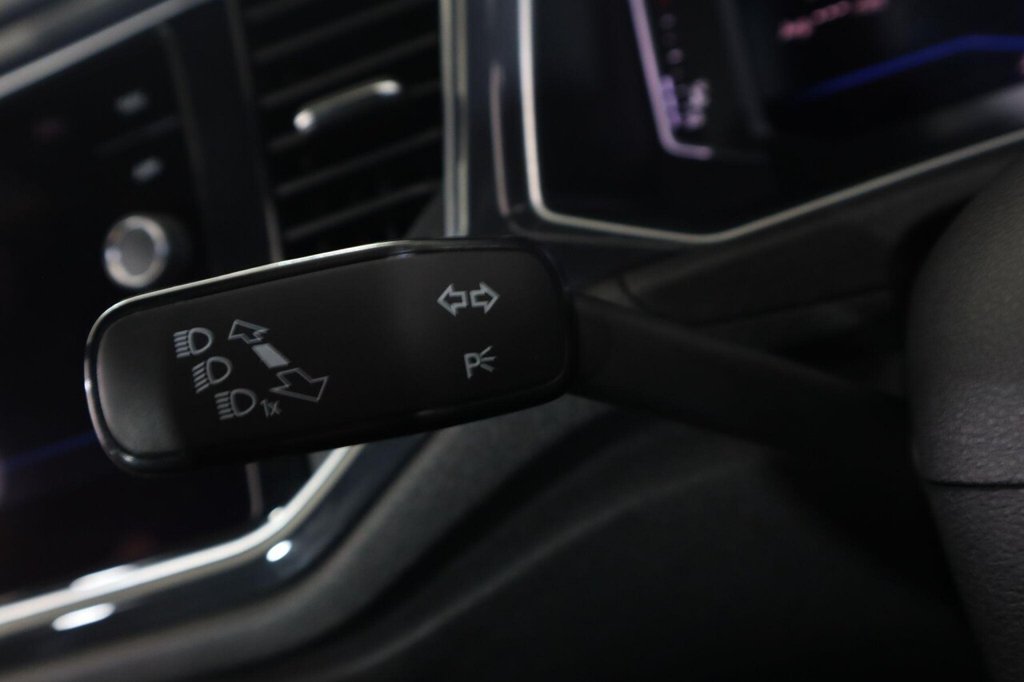 Used Volkswagen T-Roc 2019 for sale - 76632567: Photo 21