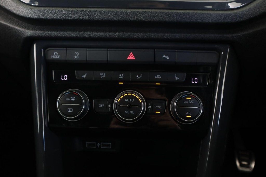 Used Volkswagen T-Roc 2019 for sale - 76632567: Photo 22