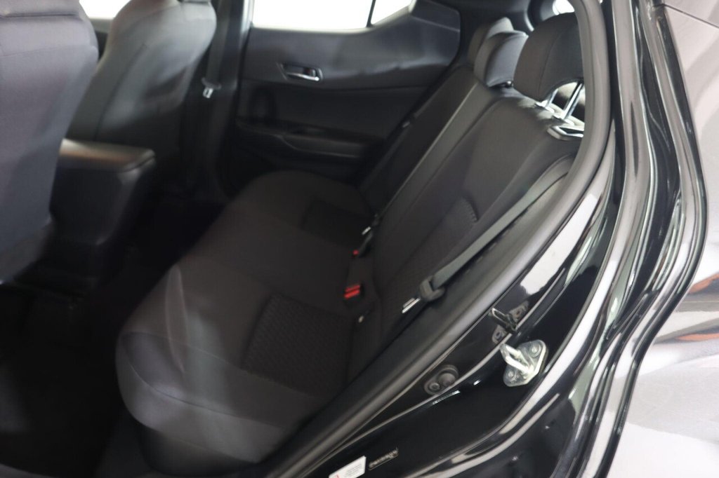 Used Toyota C-HR 2023 for sale - 77835549: Photo 17