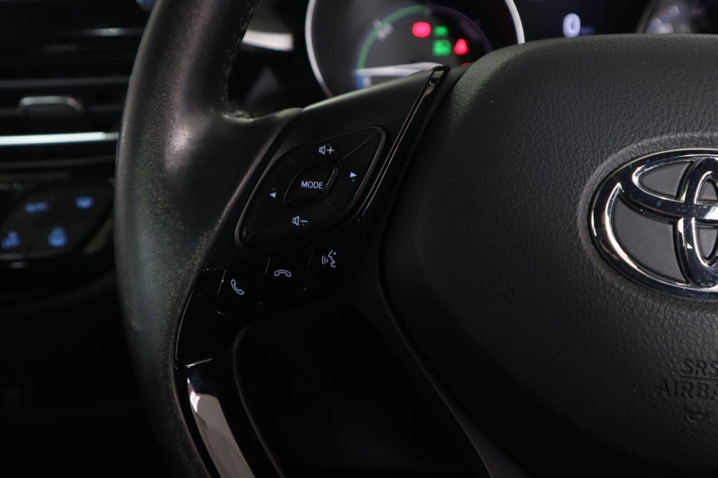 Used Toyota C-HR 2023 for sale - 77835549: Photo 18