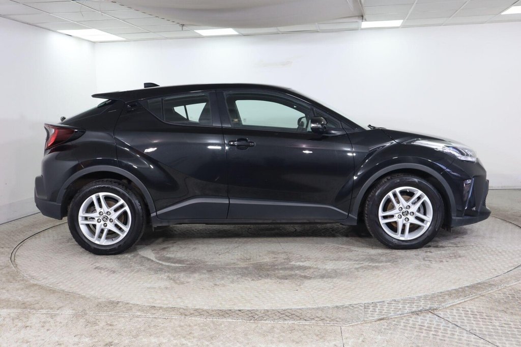 Used Toyota C-HR 2023 for sale - 77835549: Photo 9