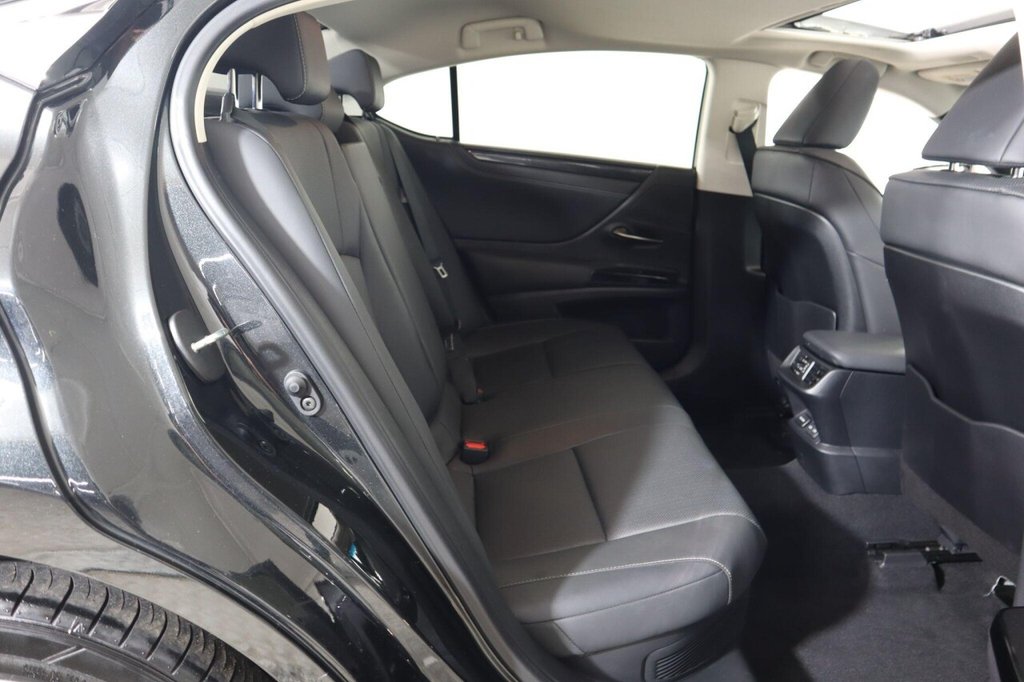 Used Lexus ES 2022 for sale - 76914782: Photo 16
