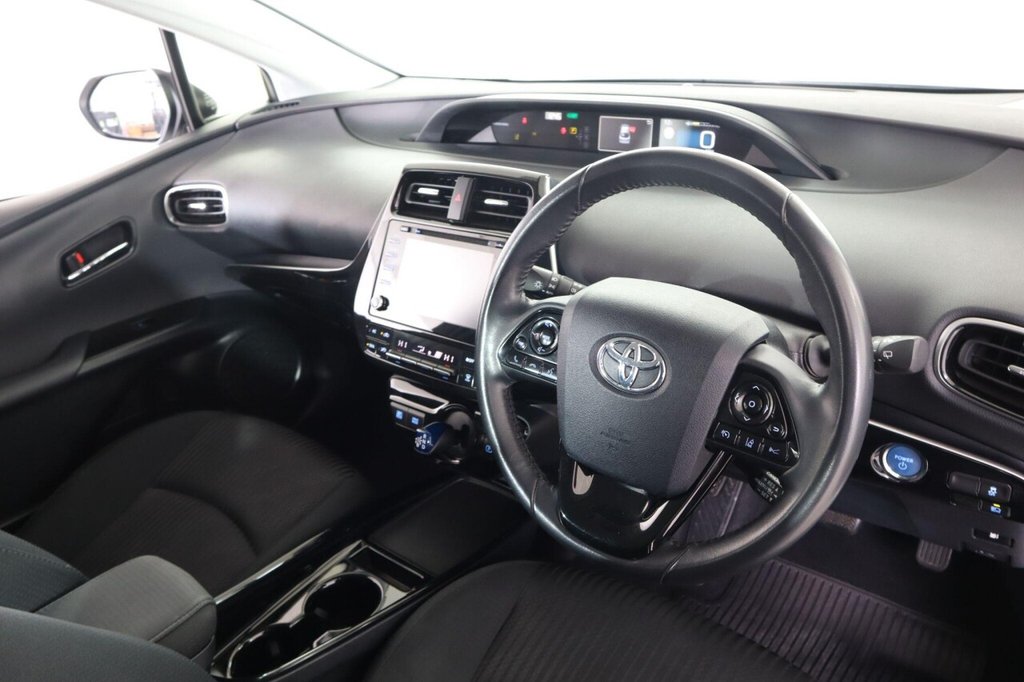 Used Toyota Prius 2022 for sale - 76439171: Photo 12