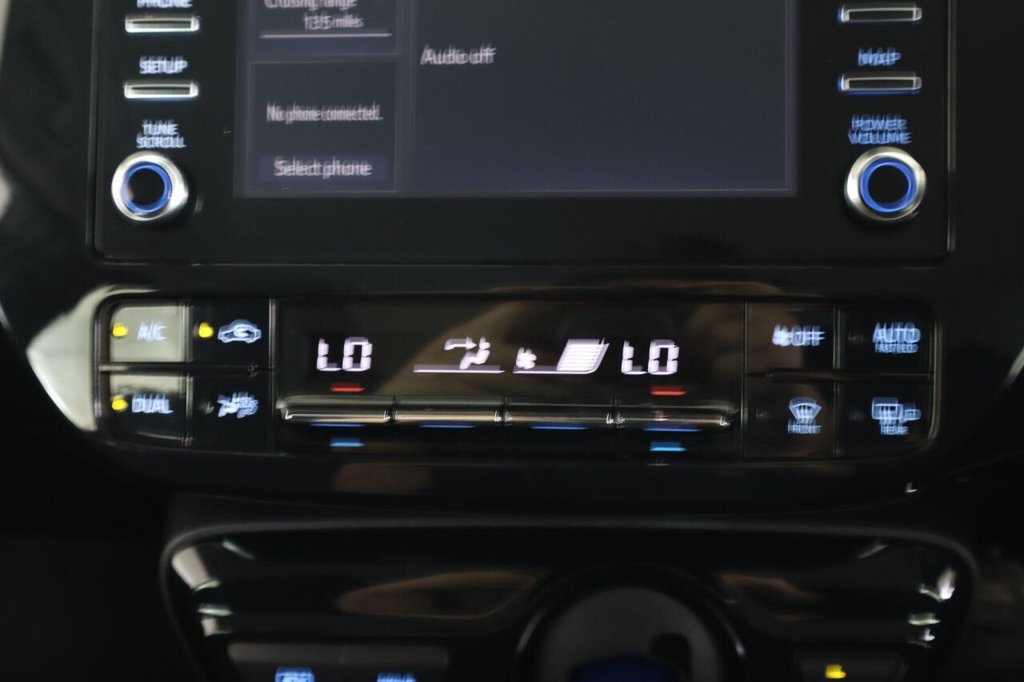 Used Toyota Prius 2022 for sale - 76439171: Photo 33