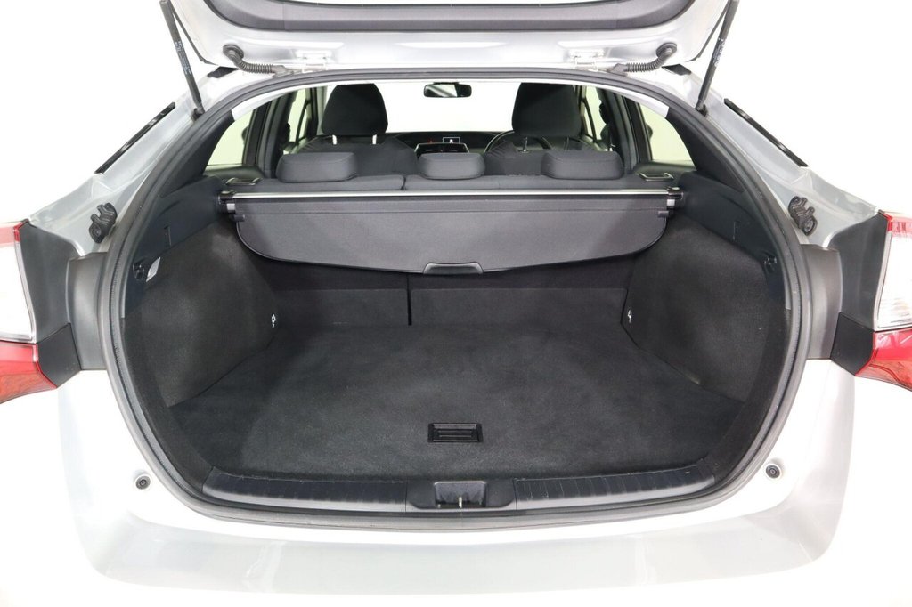 Used Toyota Prius 2022 for sale - 76439171: Photo 46