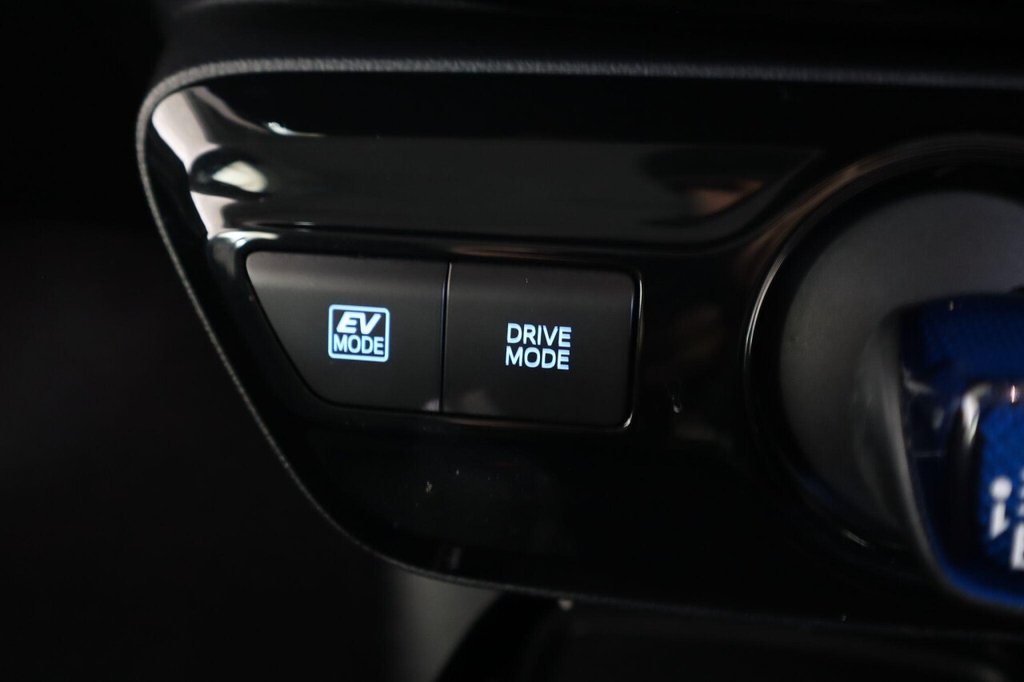 Used Toyota Prius 2022 for sale - 76783733: Photo 23