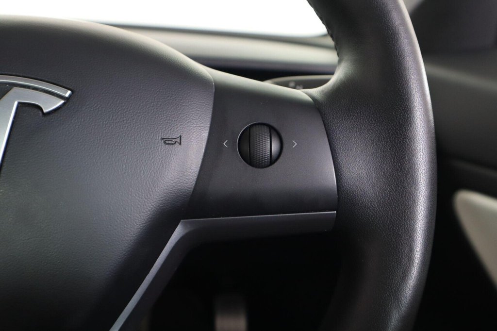 Used Tesla Model 3 2019 for sale - 76068953: Photo 17