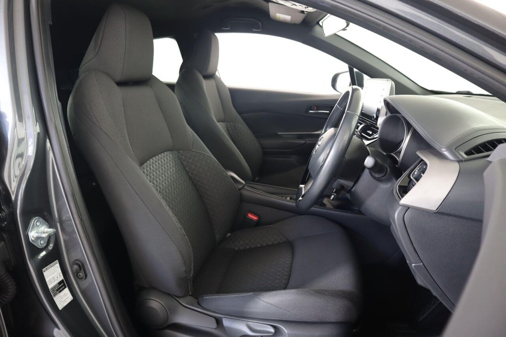 Used Toyota C-HR 2021 for sale - 78154095: Photo 14