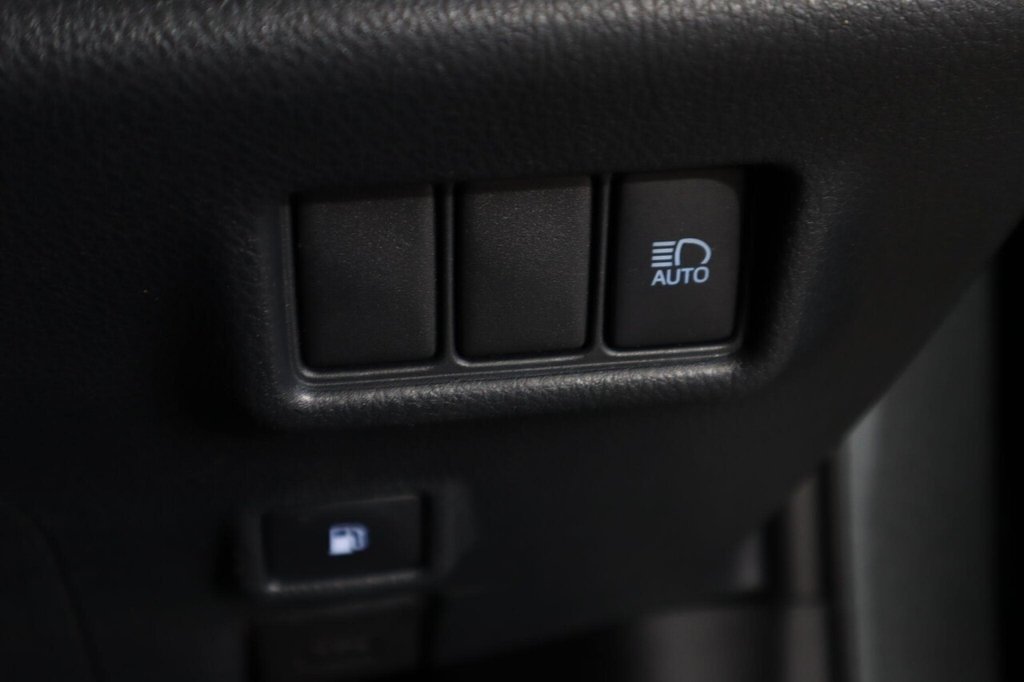 Used Toyota C-HR 2021 for sale - 78154095: Photo 26