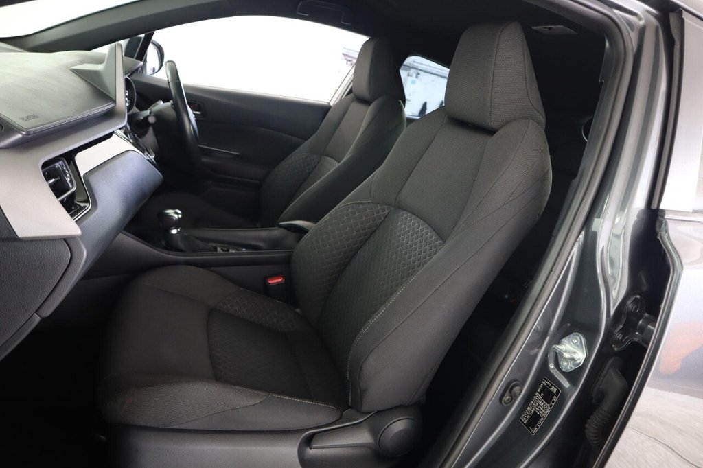 Used Toyota C-HR 2021 for sale - 78154095: Photo 43