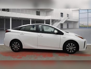 Used Toyota Prius 2020 for sale - 77551825: Photo