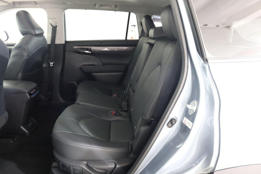 Used Toyota Highlander 2021 for sale - 76604966: Photo 19