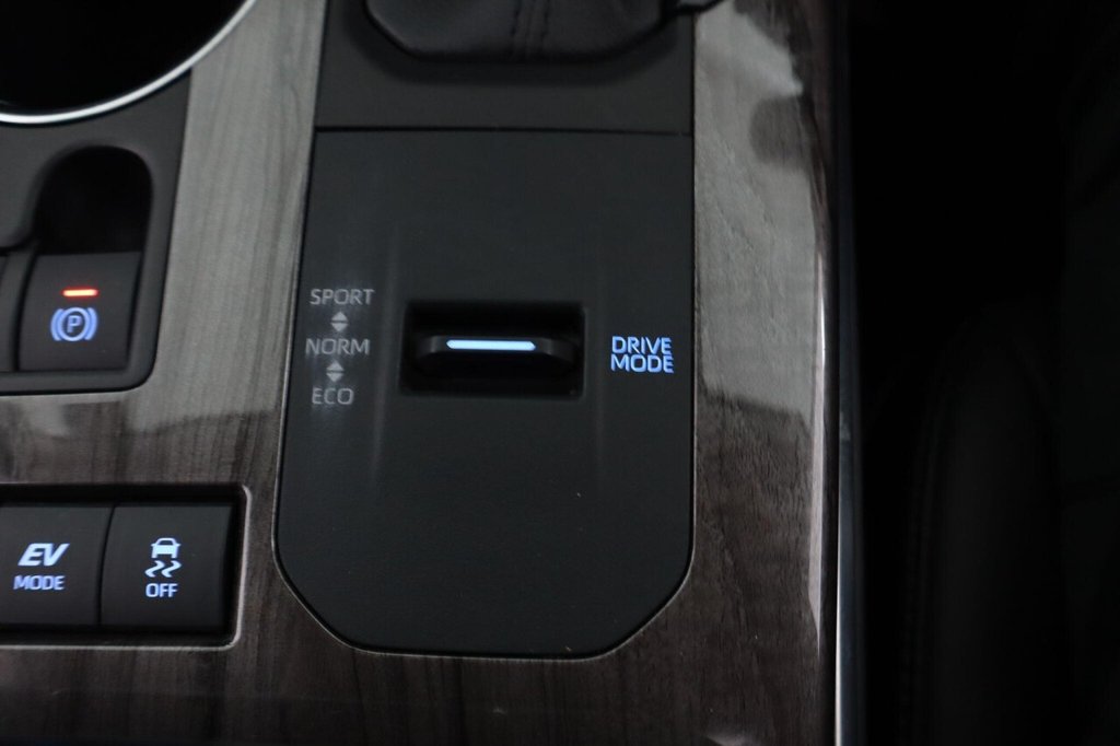 Used Toyota Highlander 2021 for sale - 76604966: Photo 28