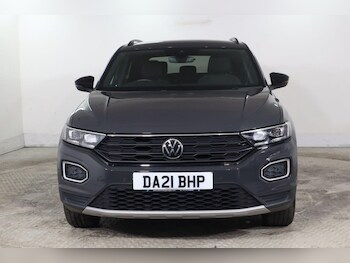 Used Volkswagen T-Roc 2021 for sale - 77792255: Photo
