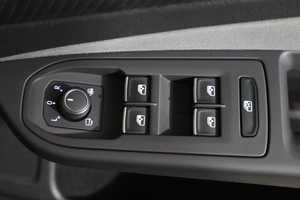 Used Volkswagen Golf 2023 for sale - 76559450: Photo 24