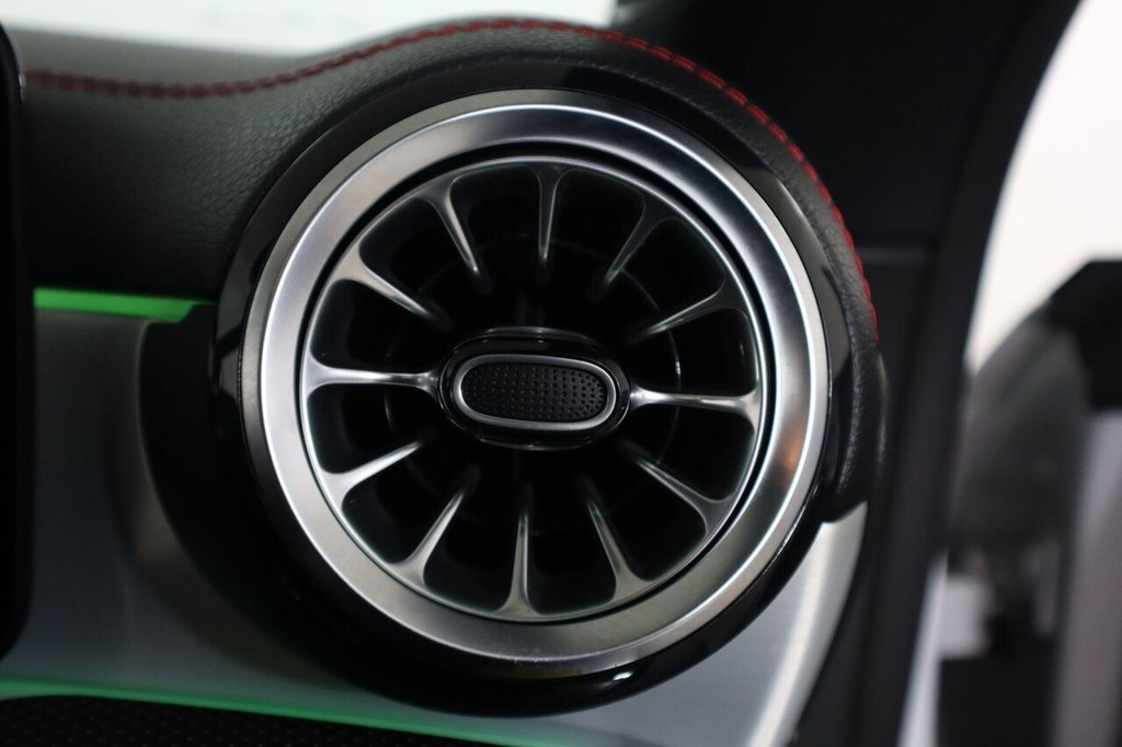 Used Mercedes-Benz CLA 2023 for sale - 76740568: Photo 32