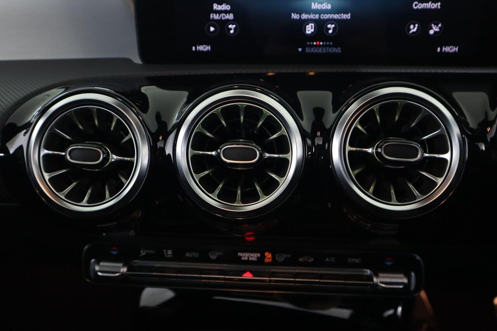 Used Mercedes-Benz CLA 2023 for sale - 76740568: Photo 33