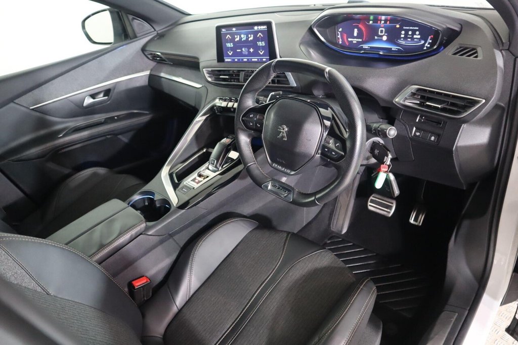 Used Peugeot 3008 2017 for sale - 77096513: Photo 17