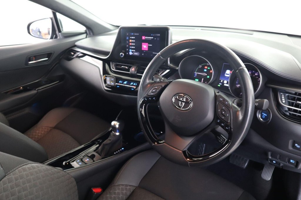 Used Toyota C-HR 2022 for sale - 76386324: Photo 12