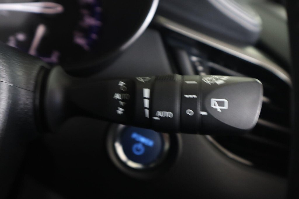 Used Toyota C-HR 2022 for sale - 76386324: Photo 19